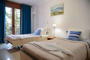 Spotless Apt in the Heart of Sisi