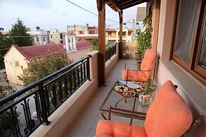 Spotless Apt in the Heart of Sisi