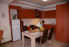 Spotless Apt in the Heart of Sisi