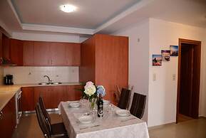 Spotless Apt in the Heart of Sisi