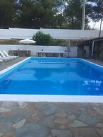 Remarkable 2-bed House in Varnavas