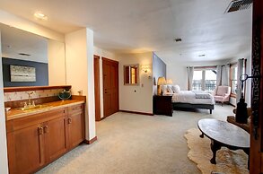 Casia Lodge and Ranch