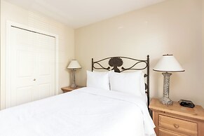 Villa's At Eldorado Resort