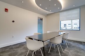 Fantastic Business Condo at Ballston