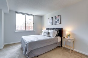 Fantastic Business Condo at Ballston