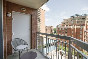 Fantastic Business Condo at Ballston