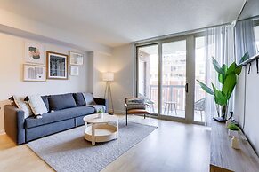 Fantastic Business Condo at Ballston