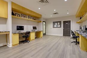 Fantastic Business Condo at Ballston