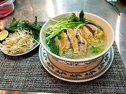 PARIS OF DRAGONBAY HOTEL