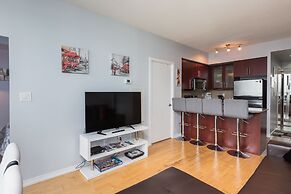 Iceboat Terrace-Downtown-Ent District