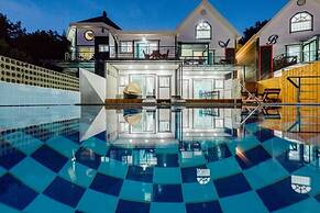 Pool Villa 1-2 Pension