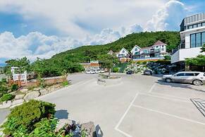 Pool Villa 1-2 Pension