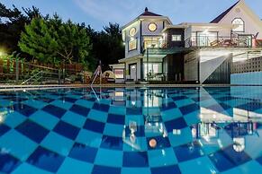 Pool Villa 1-2 Pension