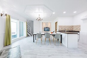 Pool Villa 1-2 Pension