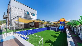 My Kids Pool Villa