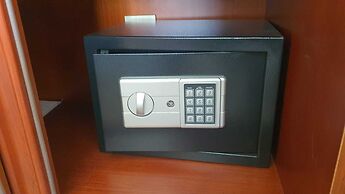 ST Hotel Wattay Airport