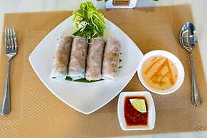 ST Hotel Wattay Airport