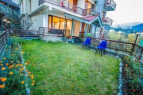 Misty Mountains Manali