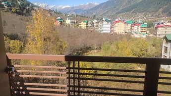 Misty Mountains Manali