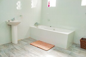 R Executive Apartments