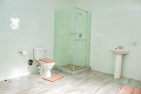 R Executive Apartments