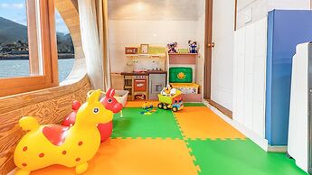 Ganhwa Badabae Beomseon Kids Pension