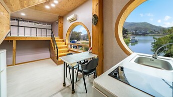 Ganhwa Badabae Beomseon Kids Pension