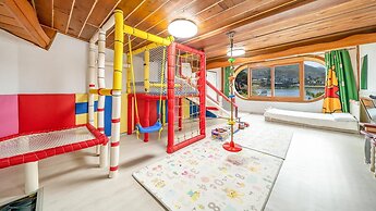 Ganhwa Badabae Beomseon Kids Pension