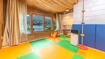 Ganhwa Badabae Beomseon Kids Pension