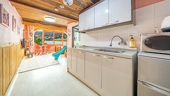 Ganhwa Badabae Beomseon Kids Pension