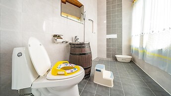 Ganhwa Badabae Beomseon Kids Pension