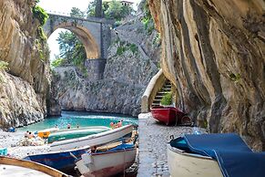 Albergo Dipinto Bacco Furore