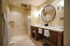 Les Regalia Hotel & SPA