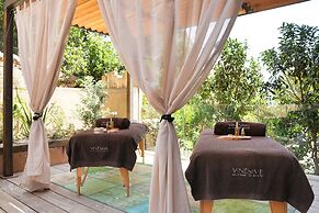 Les Regalia Hotel & SPA