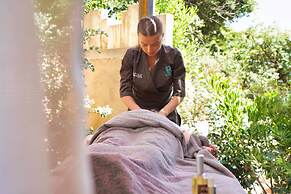 Les Regalia Hotel & SPA