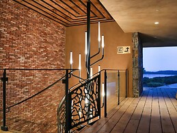 Les Regalia Hotel & SPA