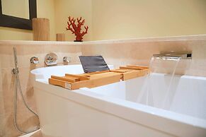 Les Regalia Hotel & SPA