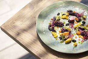 Les Regalia Hotel & SPA