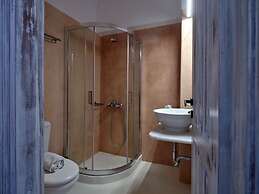 Ariti Seaside Residence