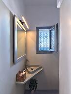 Ariti Seaside Residence