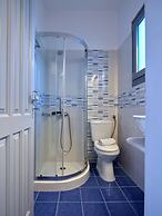 Ariti Seaside Residence