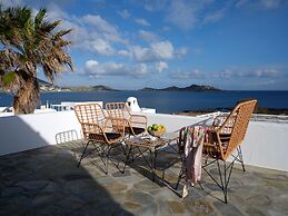 Ariti Seaside Residence