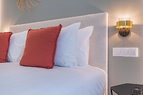Ando Living São Nicolau House