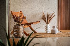 Epico Seafront & Garden Apartments