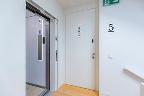 Ando Living Douradores House