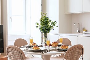 Ando Living Douradores House