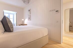 Ando Living Douradores House