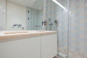 Ando Living Douradores House