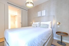 Ando Living Douradores House