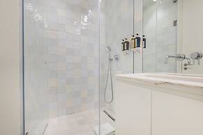 Ando Living Douradores House